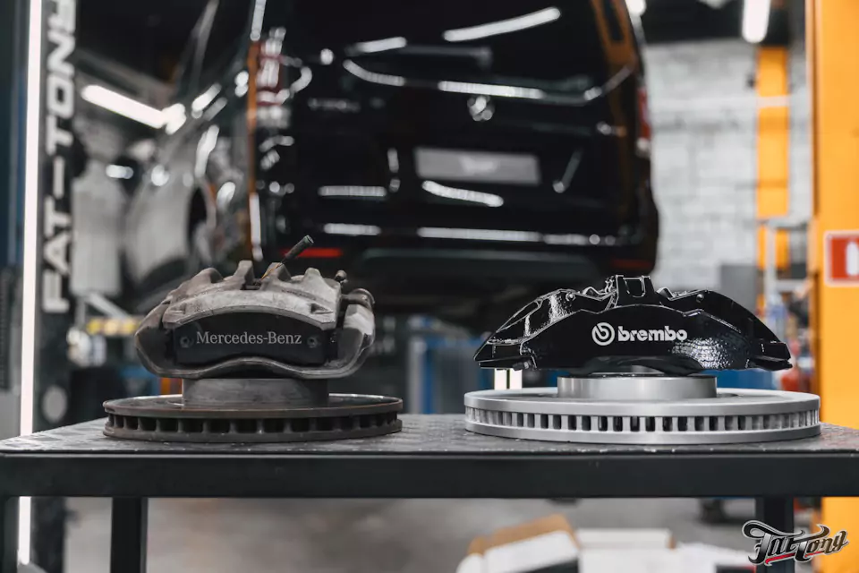 Апгрейд для Mercedes V-Class: установили усиленную тормозную систему Brembo на переднюю ось